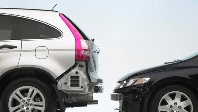 汽車(chē)保險(xiǎn)杠是什么材料，保險(xiǎn)杠在哪個(gè)位置圖片