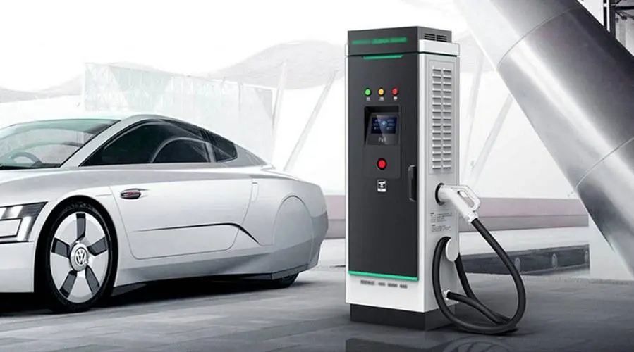 直面挑戰(zhàn)，新能源汽車向科技創(chuàng)新要答案